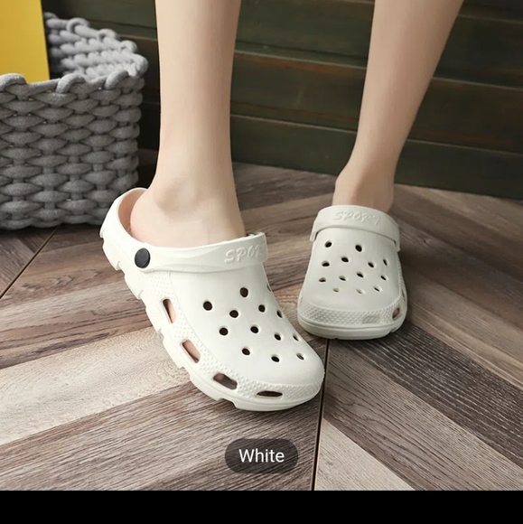 1 Pair New Fashion Croc look-alikes - Picture 12 of 12